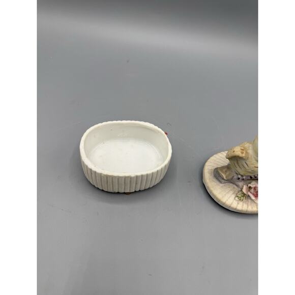 Vintage Porcelain Owl Couple Trinket Box with Roses – 4.5” Tall - Picture 3 of 7